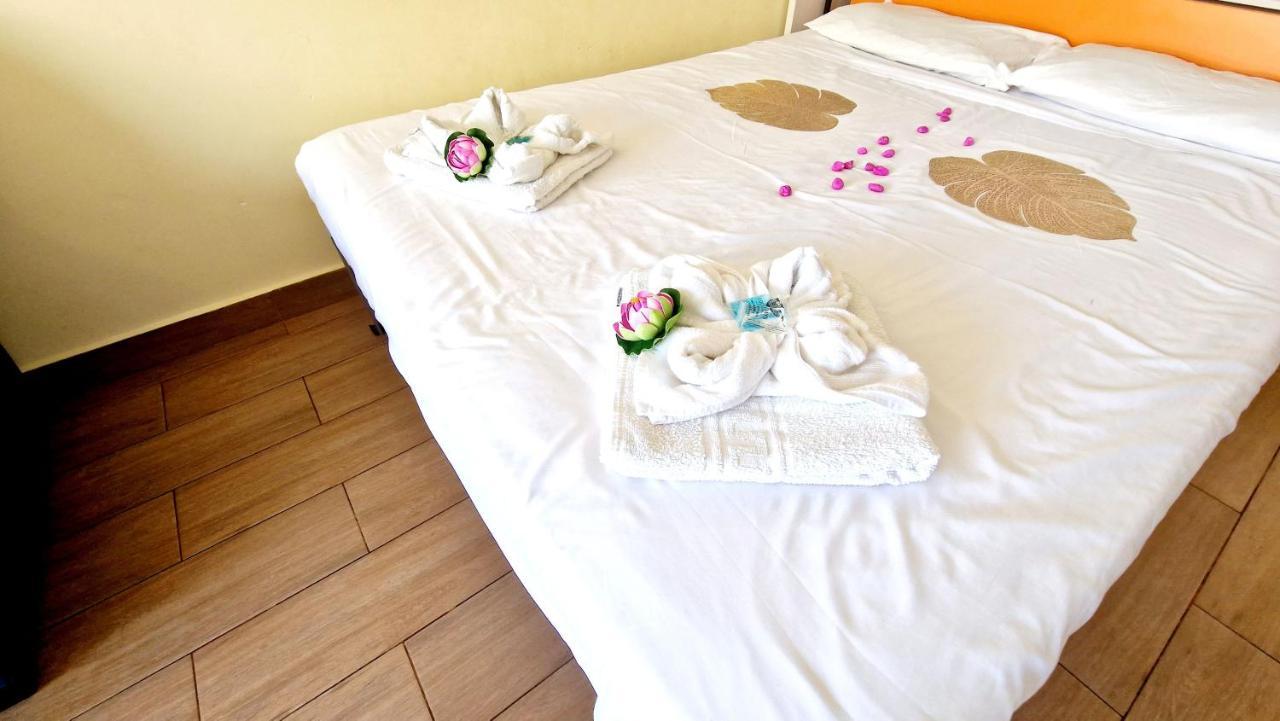 Olympia Studio, Ocean View Playa de las Américas Eksteriør billede